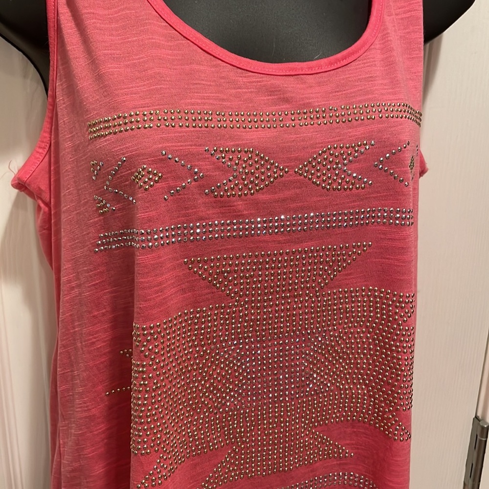 Pink Rhinestone tank top - Picture 2 of 5